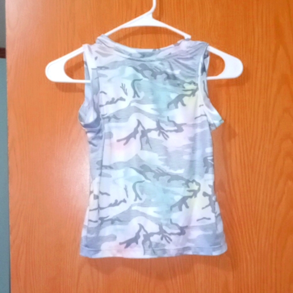 Reebok shirt - Picture 4 of 4